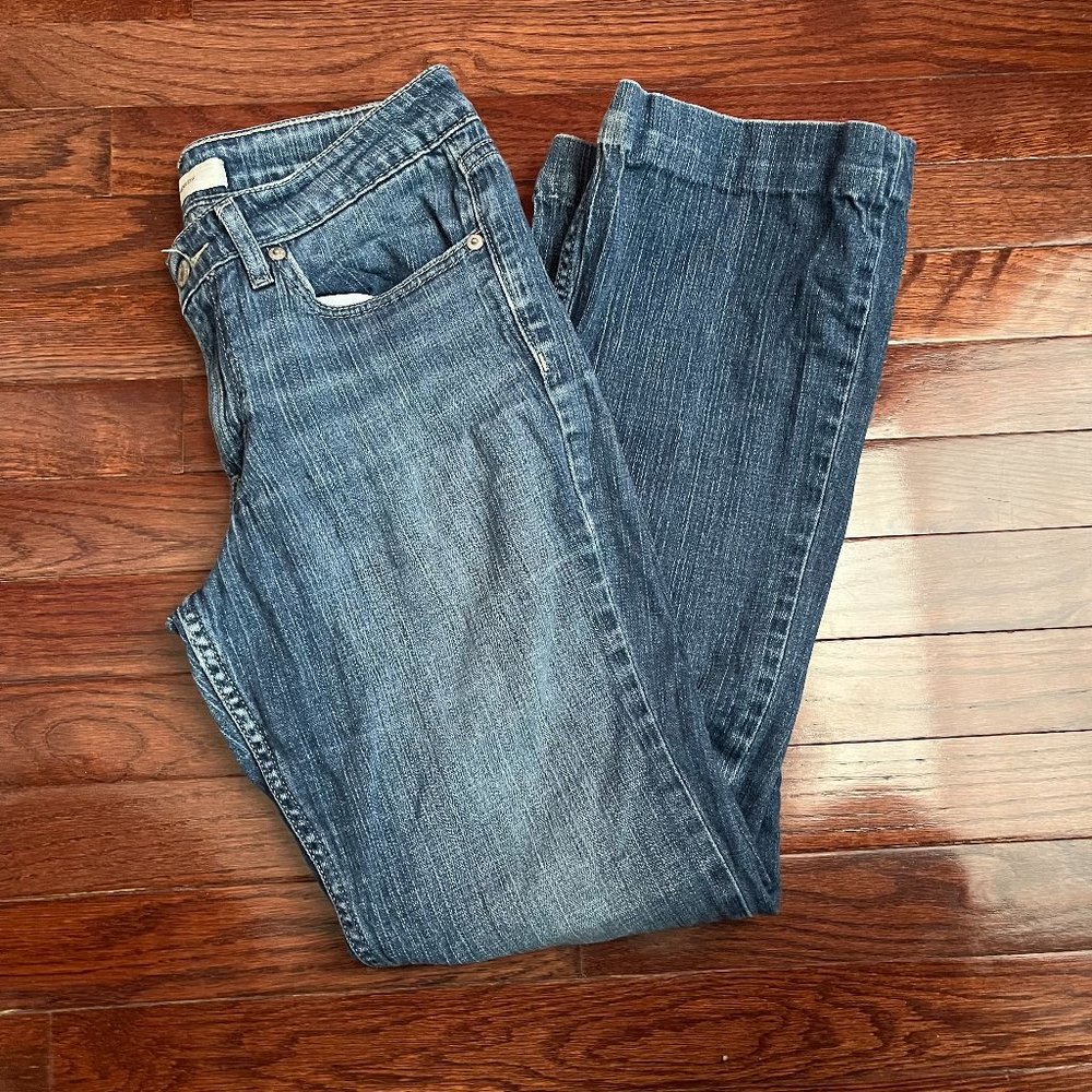 Levi’s Super Low Bootcut 518 Jeans - Picture 2 of 11